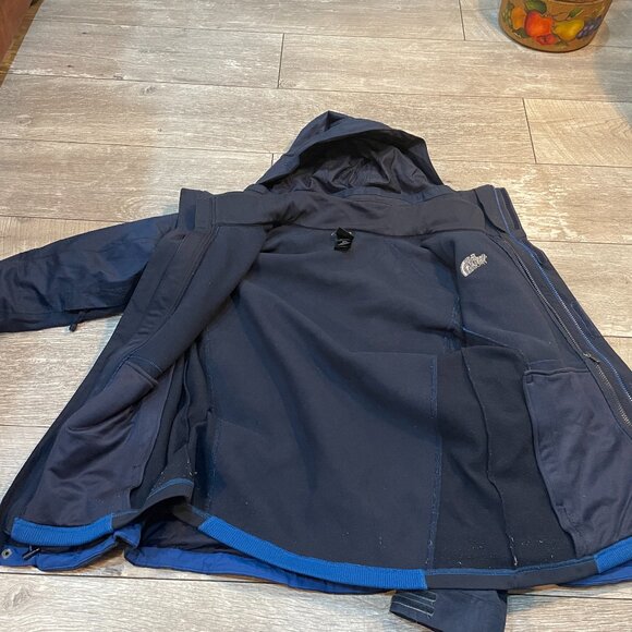The North Face Thermoball Convertible 2 in 1 Jacket Parka - Picture 8 of 10